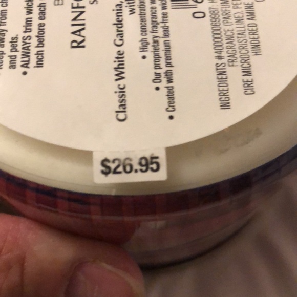 NIB Bath & Body Rainforest Gardenia 3 -Wick 14.5 oz Candle - Picture 4 of 4